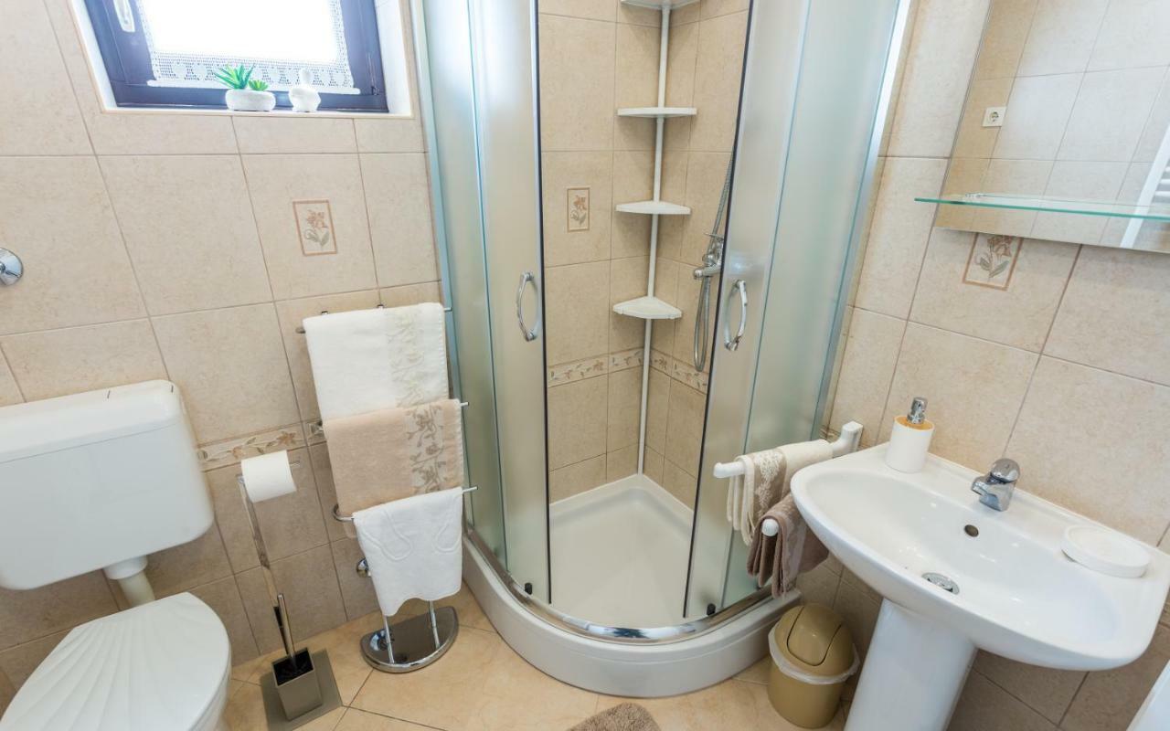 Apartment Smilja Malinska Esterno foto