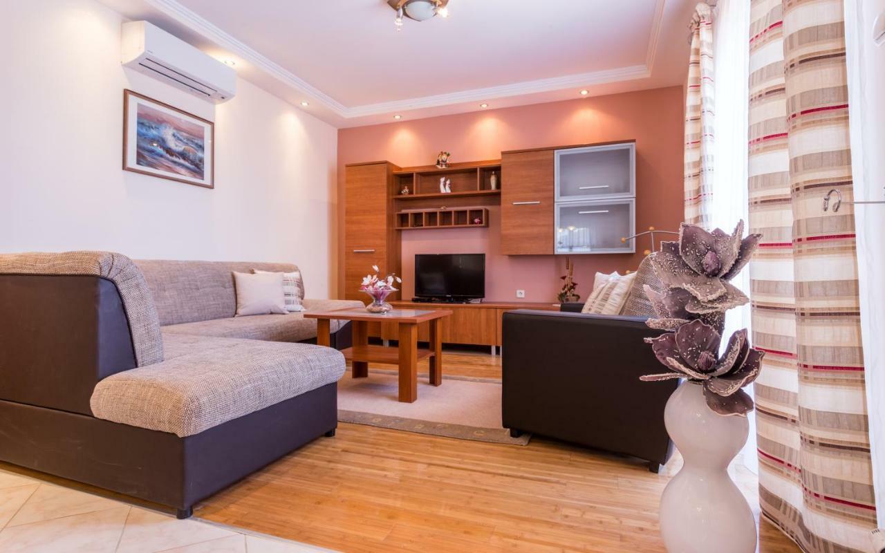 Apartment Smilja Malinska Esterno foto